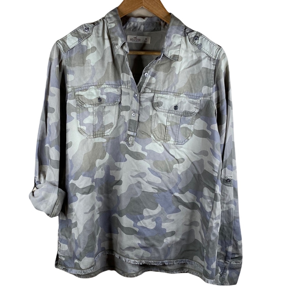 Hollister Camo Half Button Long Sleeve Shirt Juniors Size Medium
